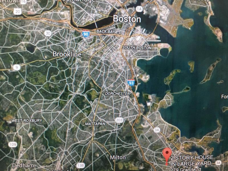 Apartment room for rent Quincy, ma in Turkish house, on red line Andrew sq.